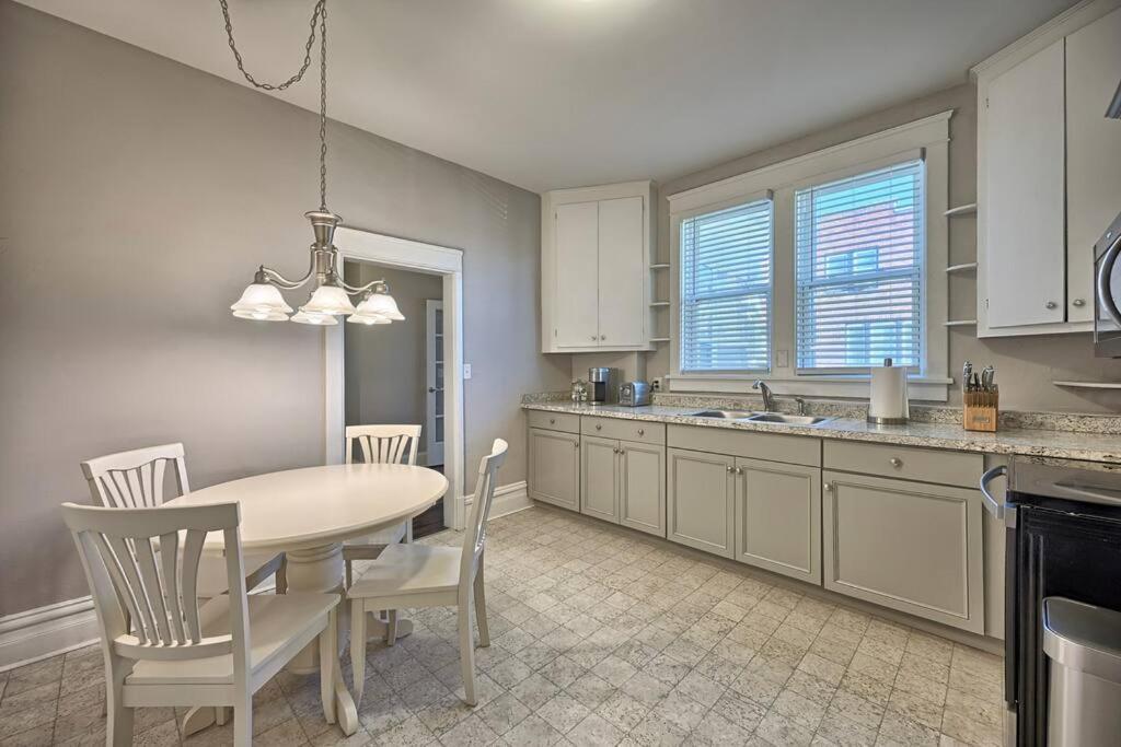 Suites On Seneca - Lovely 2 Bed 1 Bath Apartment Гаррісберг Екстер'єр фото